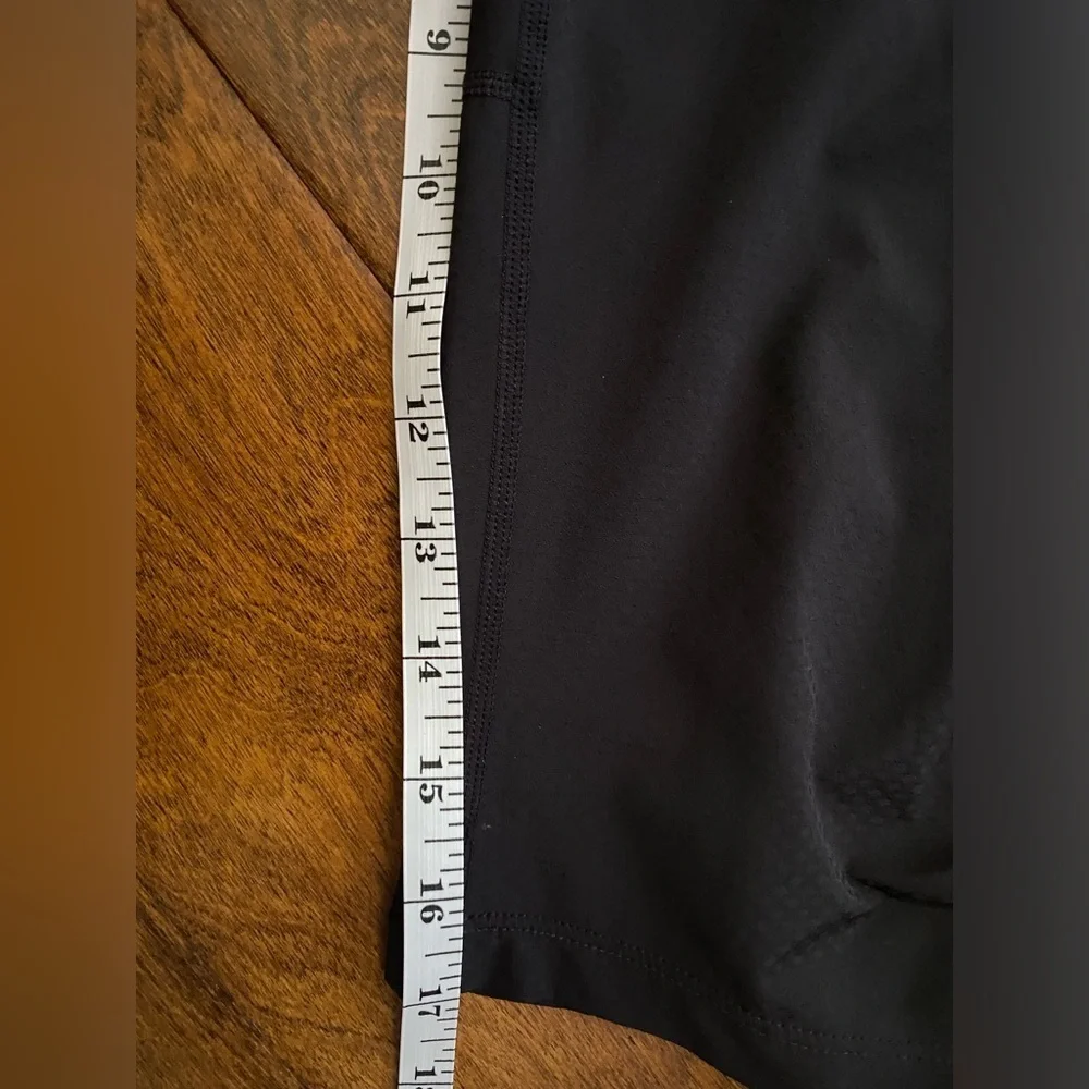 Athleta Be Free Dobby Knicker Capri Leggings Women's Small Black Activewear Crop - Picture 11 of 12